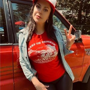 ‘KEEP ON TRUCKIN’ VINTAGE T SHIRT
